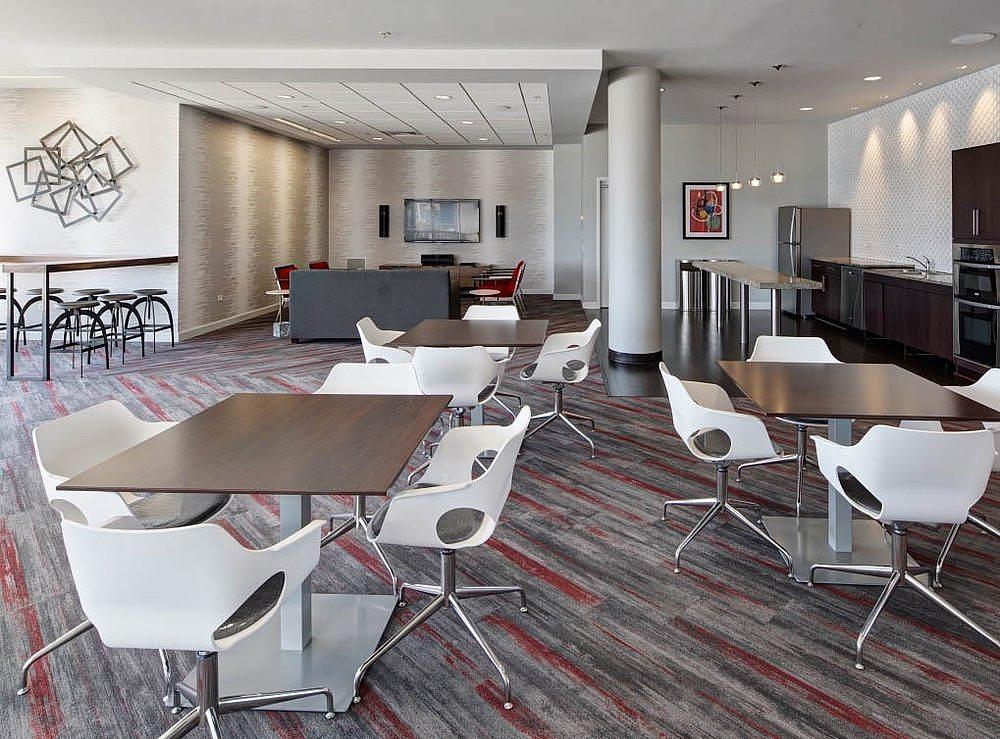 AMLI 900 900 S Clark St., Chicago, IL 60605