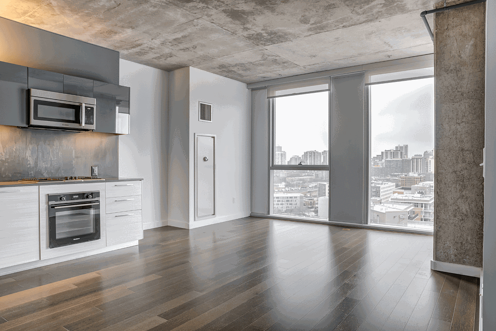 Xavier 625 W Division St, Chicago, IL 60610