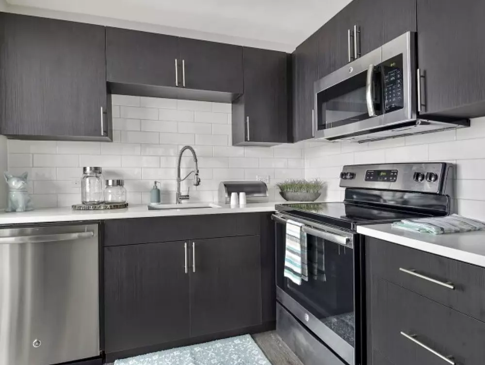 One East Delaware 1 E Delaware Pl, Chicago, IL 60611