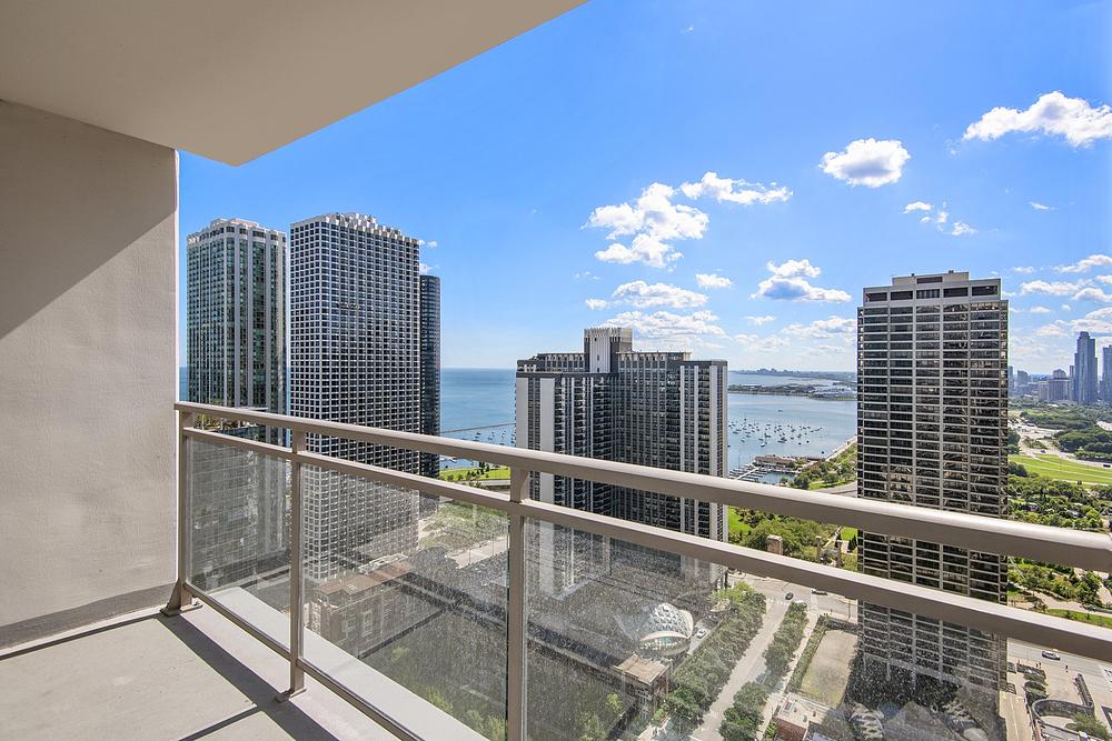 Shoreham and Tides 400 East South Water Street, Chicago, IL 60601