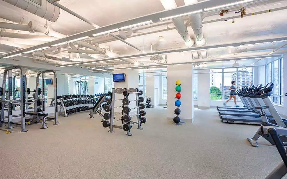The Hudson 750 N Hudson Ave, Chicago, IL 60654
