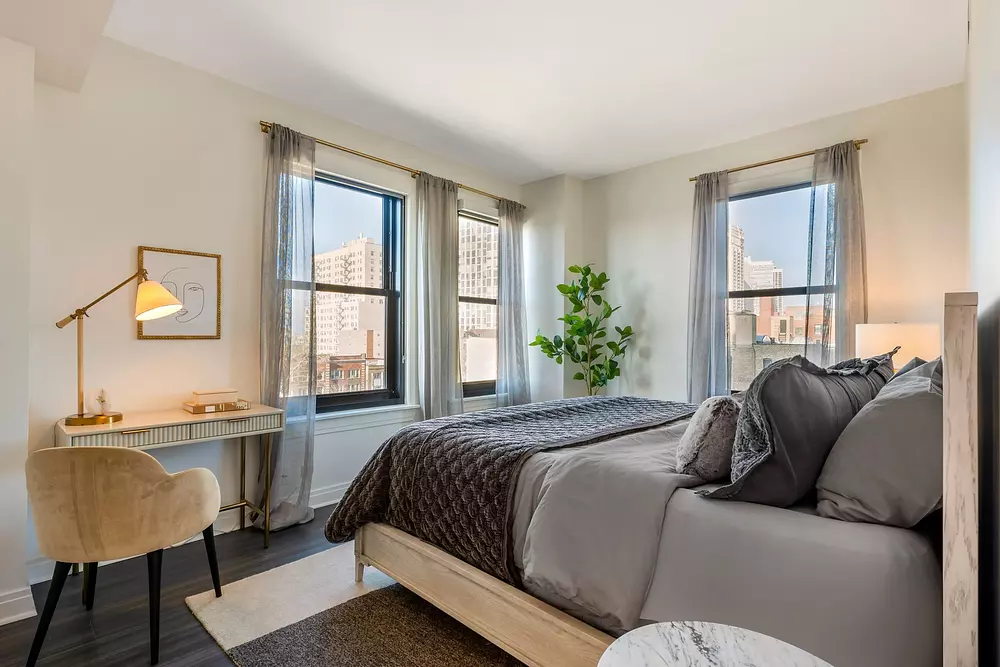 The Belden Stratford 2300 N Lincoln Park, Chicago, IL 60614
