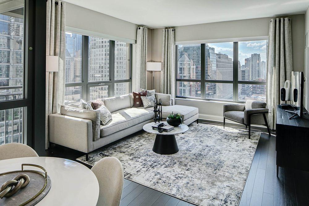 AMLI River North 71 W Hubbard St, Chicago, IL 60654