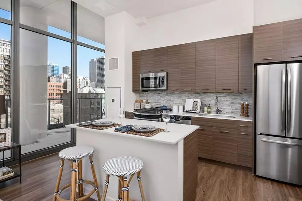 NEXT Apartments 347 W Chestnut St, Chicago, IL 60610
