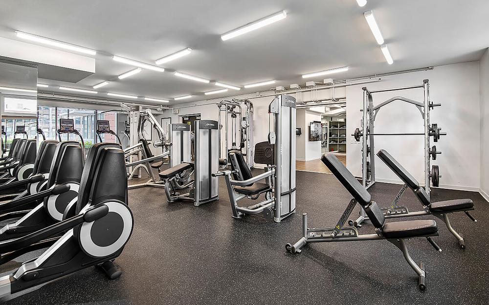Burnham Pointe 730 S Clark St, Chicago, IL 60605