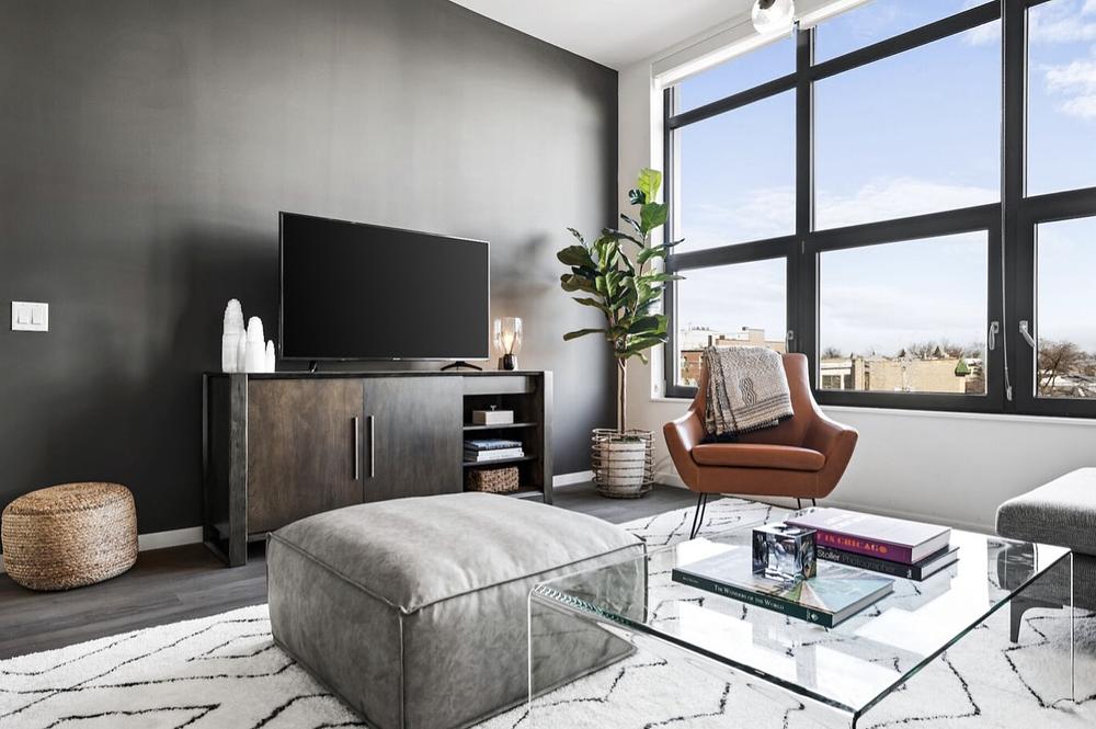 Logan Apartments 2522 N Milwaukee Ave, Chicago, IL 60647
