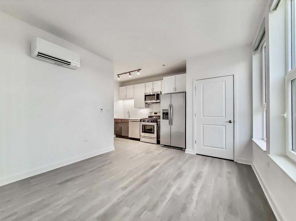 The Raven Residences 4733 N Wolcott Ave. Chicago, IL 60640