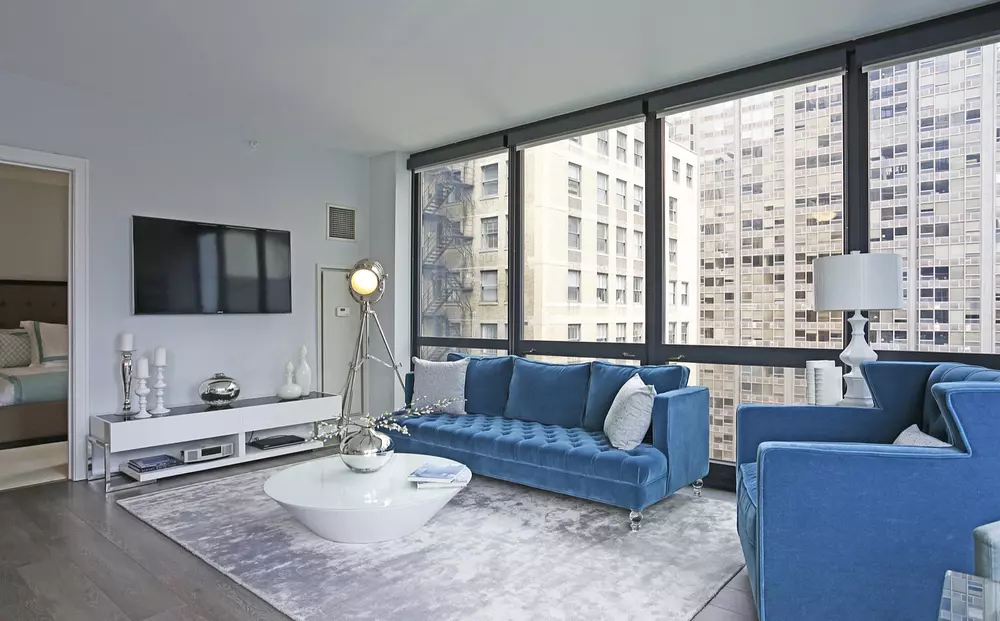 73 East Lake 73 E Lake St, Chicago, IL 60601