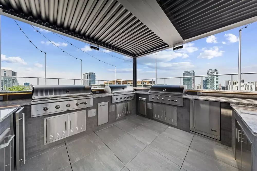 369 Grand by Onni 369 W Grand Ave, Chicago, IL 60654