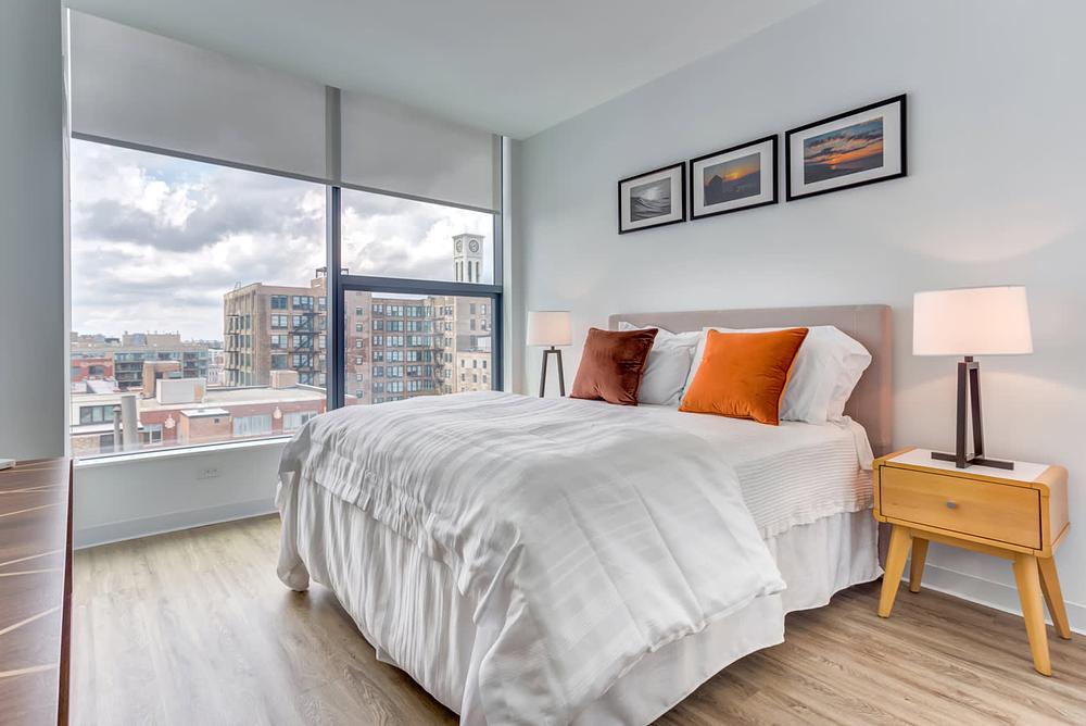 The Van Buren 808 W Van Buren St, Chicago, IL 60661