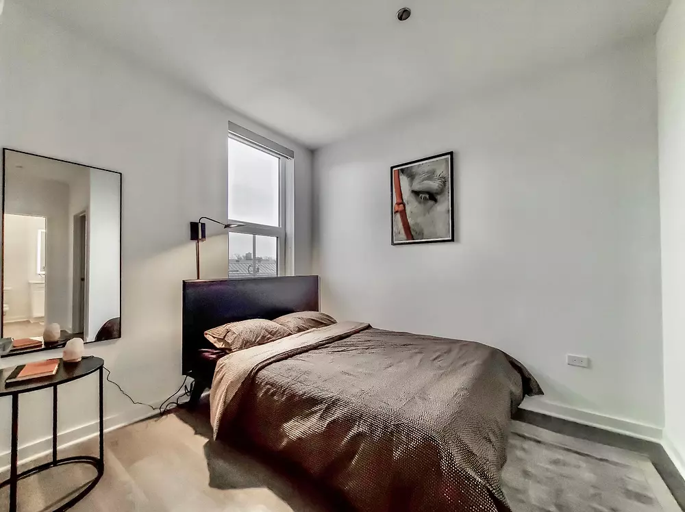 The Raven Residences 4733 N Wolcott Ave. Chicago, IL 60640