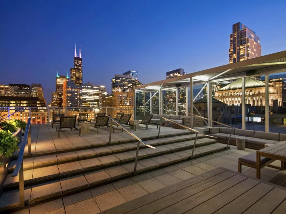 Env Chicago 161 W Kinzie St, Chicago, IL 60654