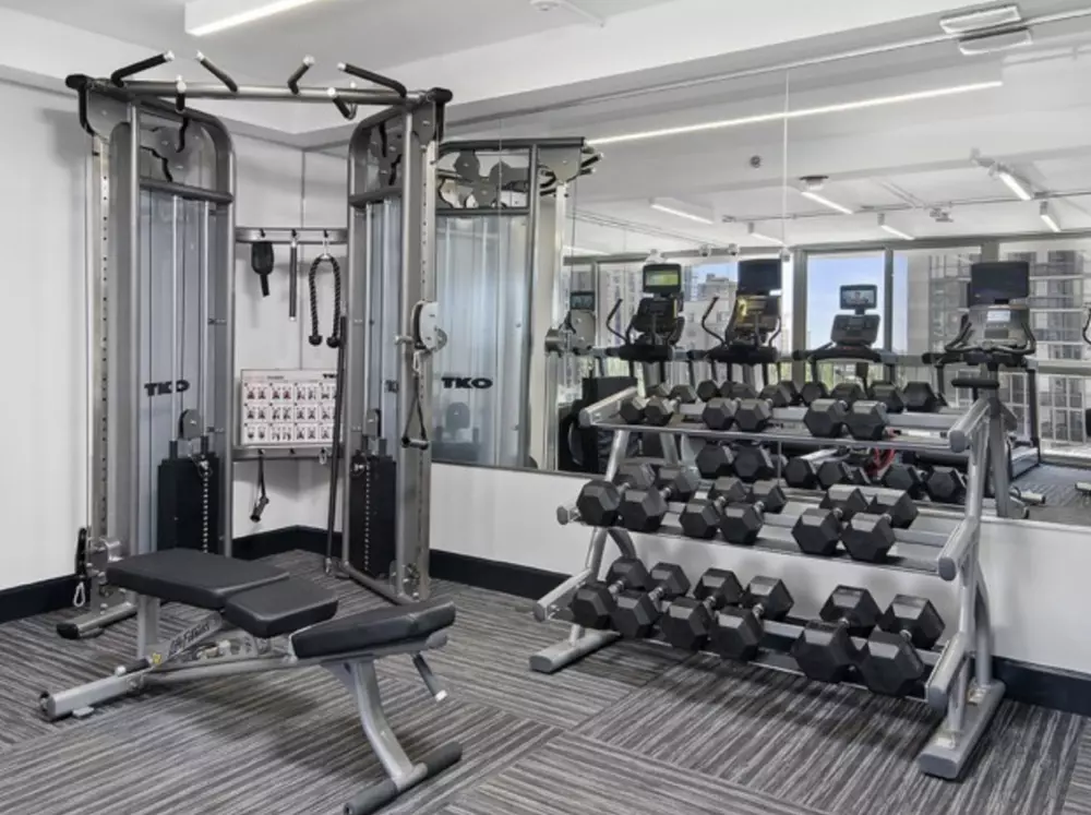 One East Delaware 1 E Delaware Pl, Chicago, IL 60611