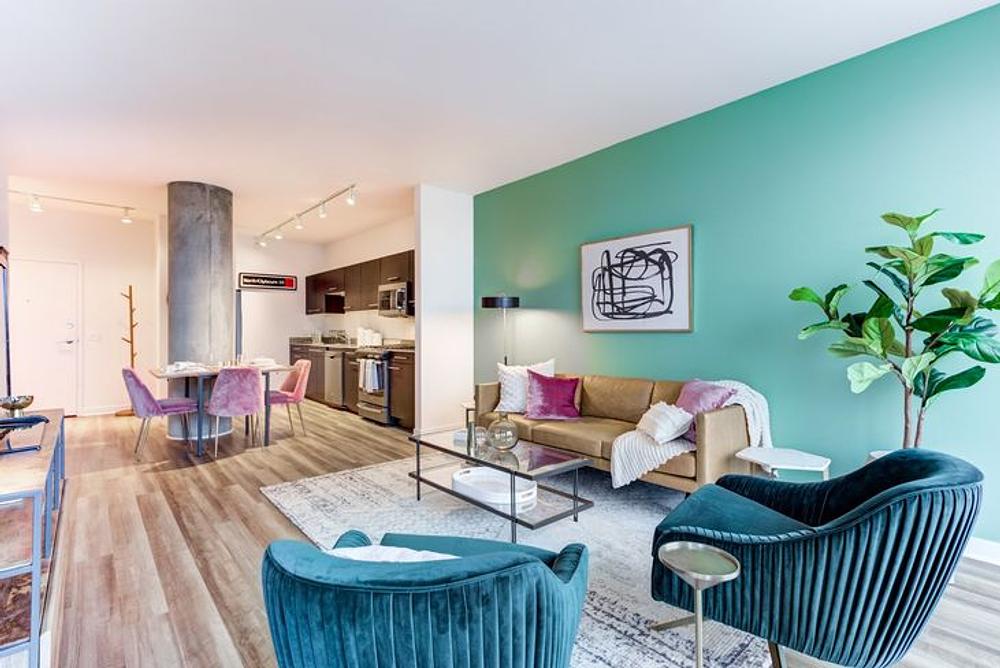 SoNo East 840 W Blackhawk St, Chicago, IL 60642