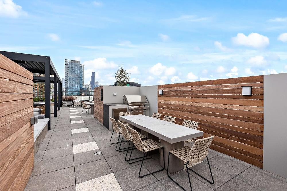 1122 W Chicago - Nevele22 1122 W Chicago Ave, Chicago, IL 60642