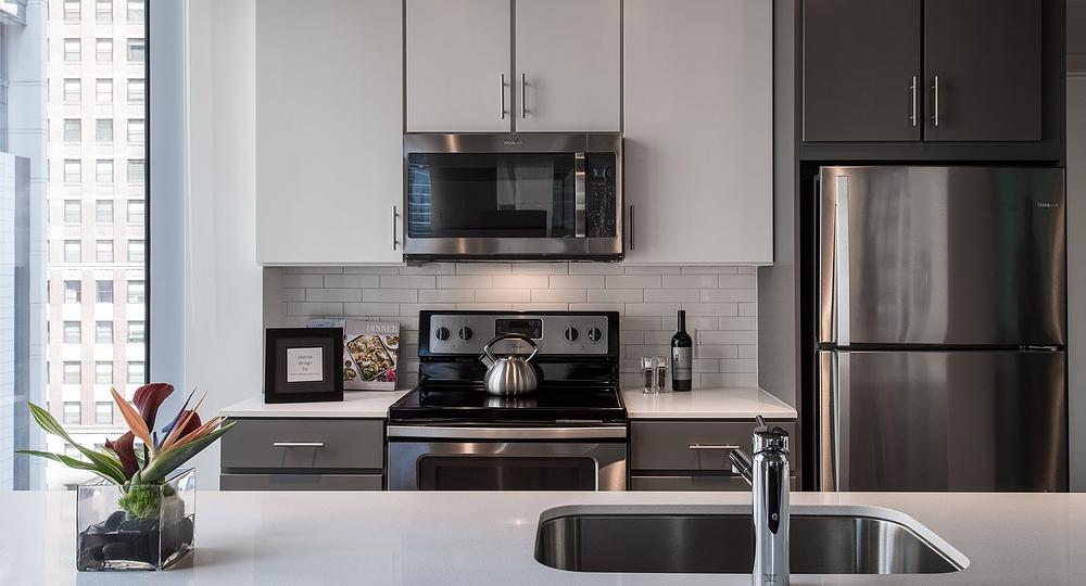 Linea Apartments 215 W Lake St, Chicago, IL 60606
