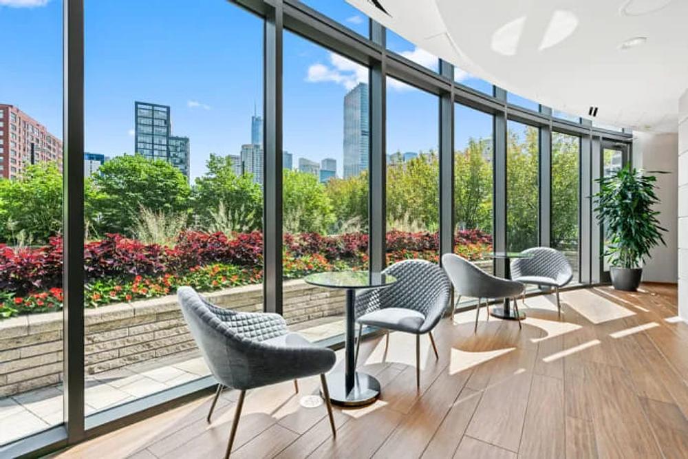 Hubbard Place 360 W Hubbard St, Chicago, IL 60654