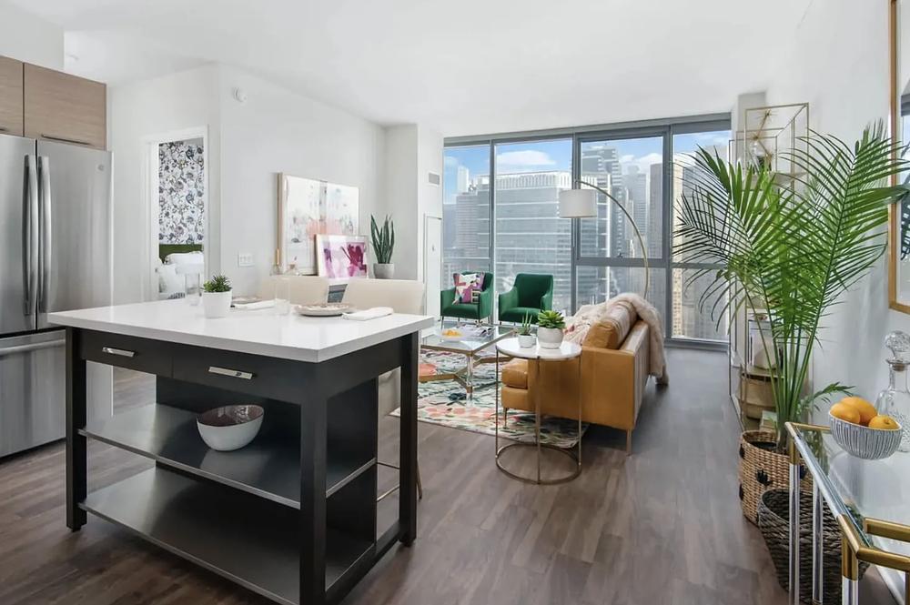 727 West Madison 727 W Madison St, Chicago, IL 60661