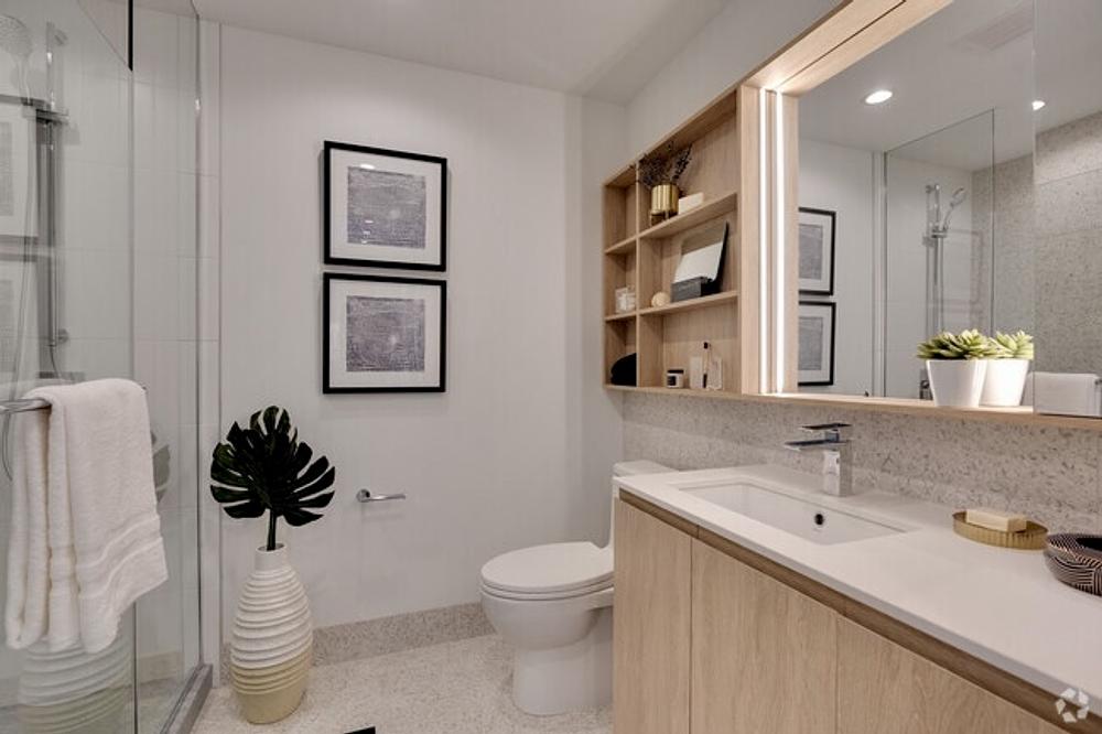 369 Grand by Onni 369 W Grand Ave, Chicago, IL 60654