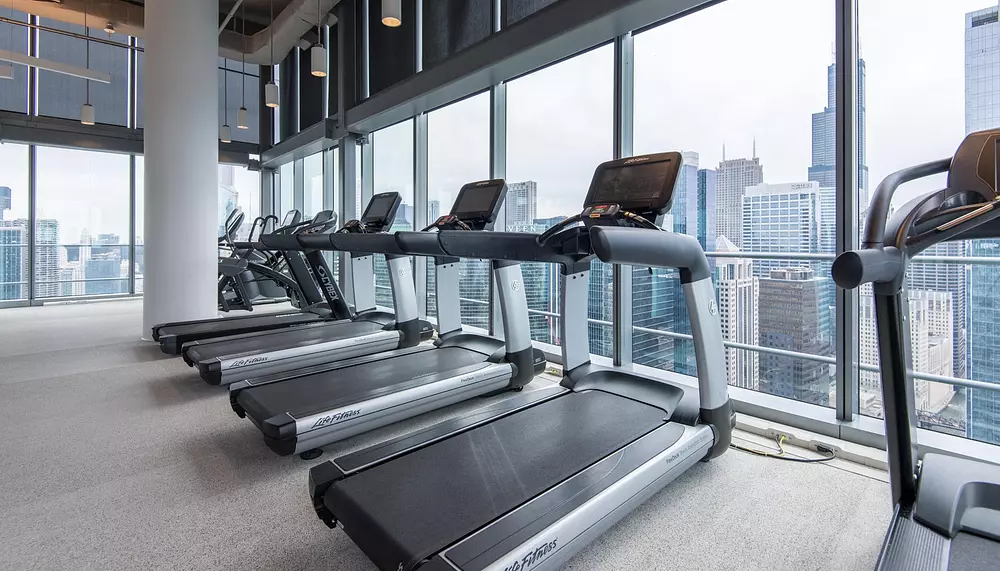 Wolf Point West 343 W Wolf Point Plaza, Chicago, IL 60654