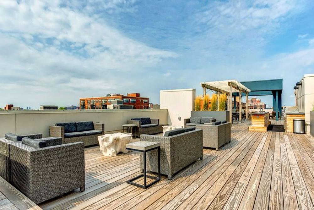 Luxe on Madison 1222 W Madison St, Chicago, IL 60607 Fulton Market, West Loop - Leasing by Cross Street