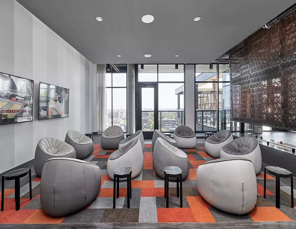 Fulbrix 160 N Elizabeth St, Chicago, IL 60607