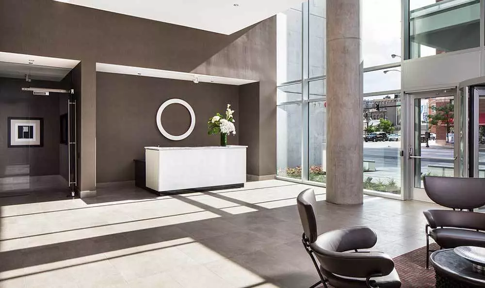 Eight O Five 805 N La Salle St, Chicago, IL 60610