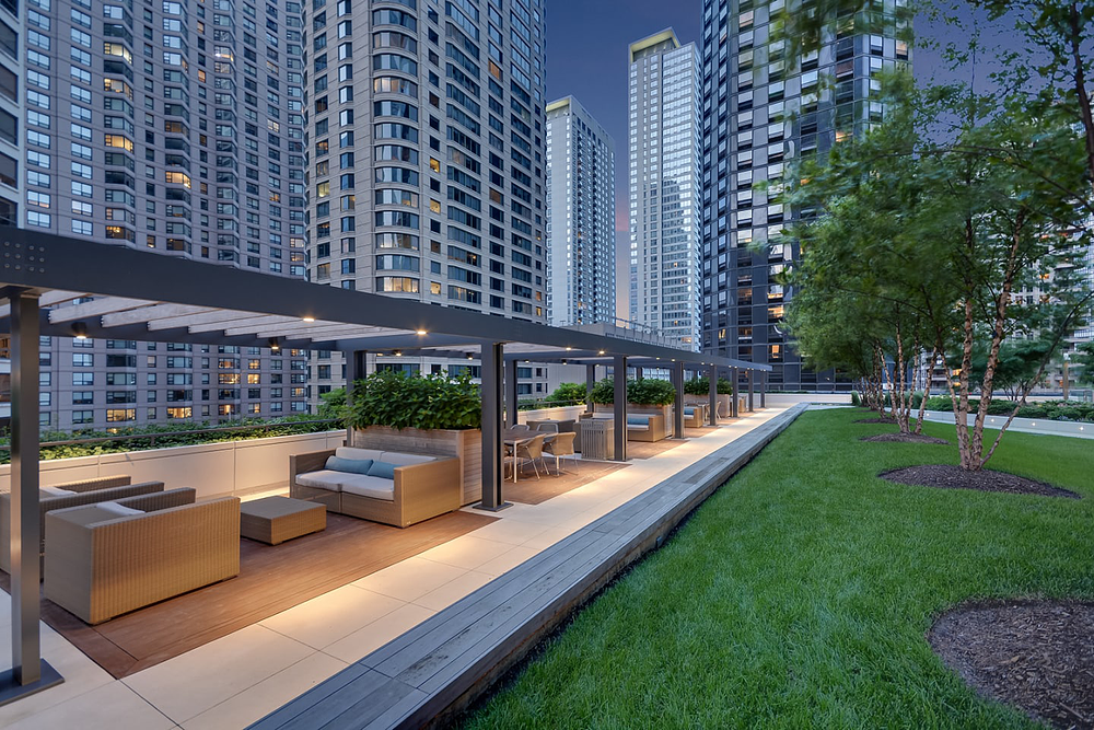 Moment 545 N McClurg Ct, Chicago, IL 60611