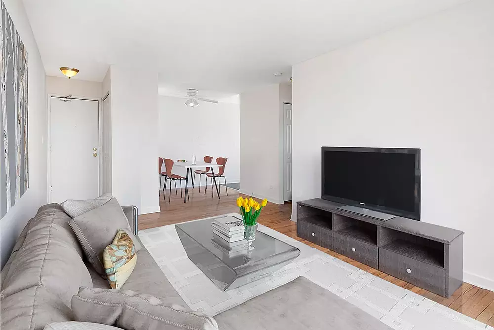 450 West Melrose Apartments 450 W Melrose St, Chicago, IL 60657