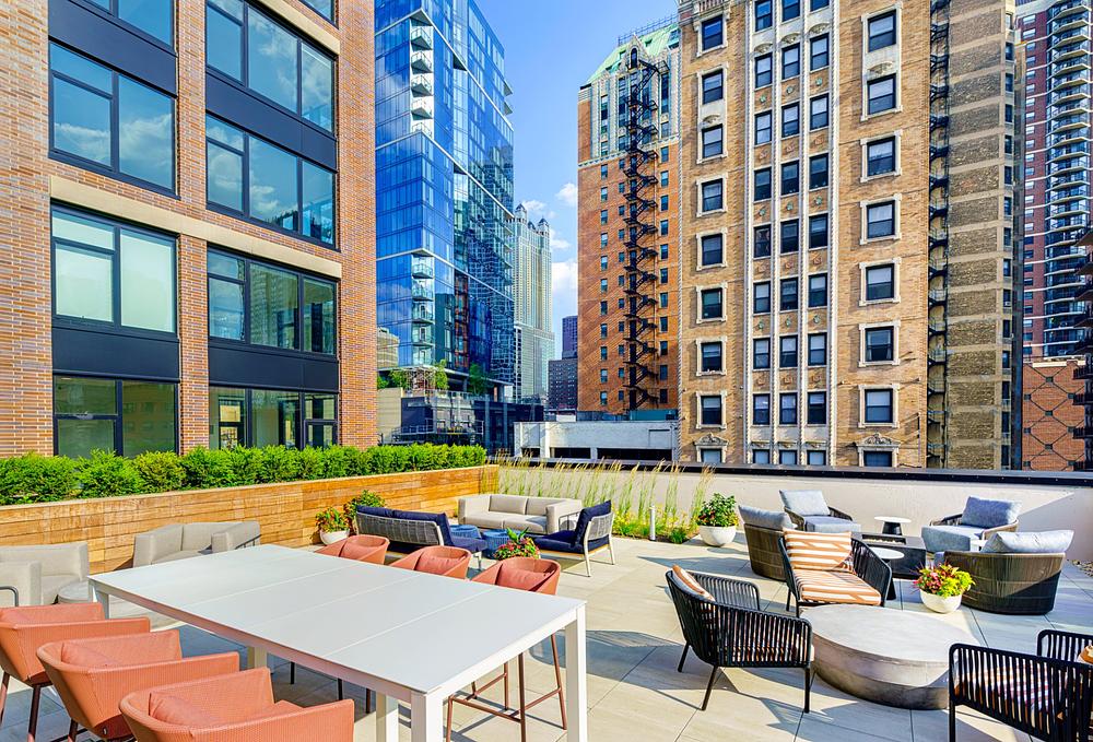 Gild 1210 N State Pkwy, Chicago, IL 60610