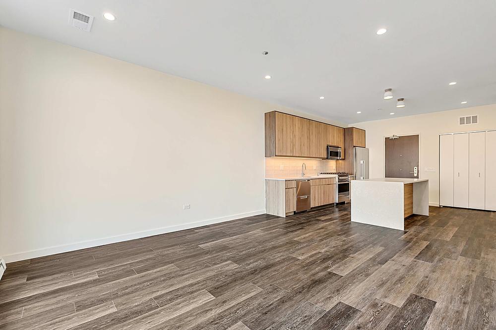 1122 W Chicago - Nevele22 1122 W Chicago Ave, Chicago, IL 60642