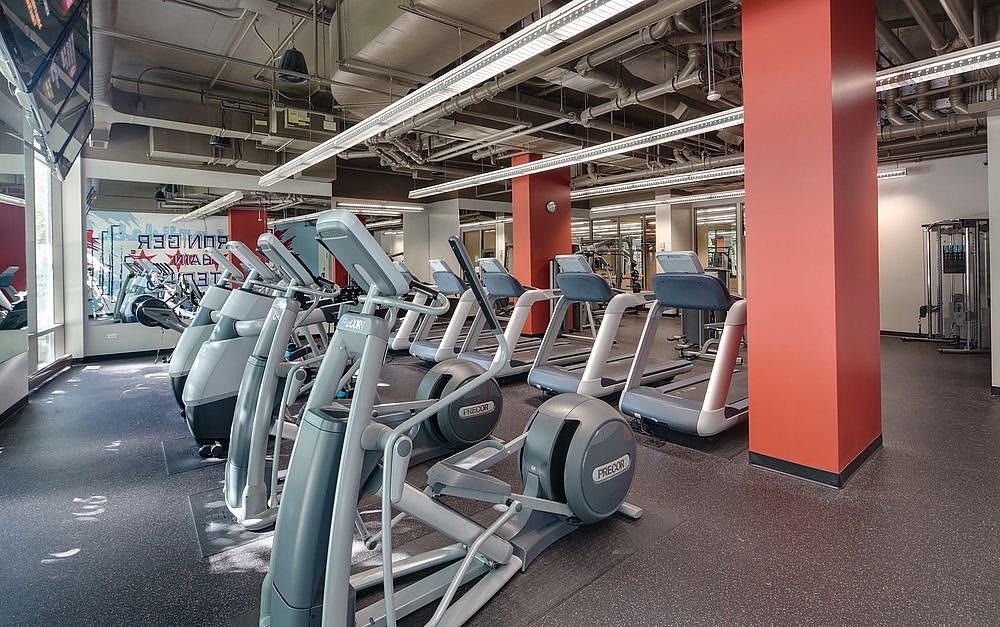 AMLI 900 900 S Clark St., Chicago, IL 60605
