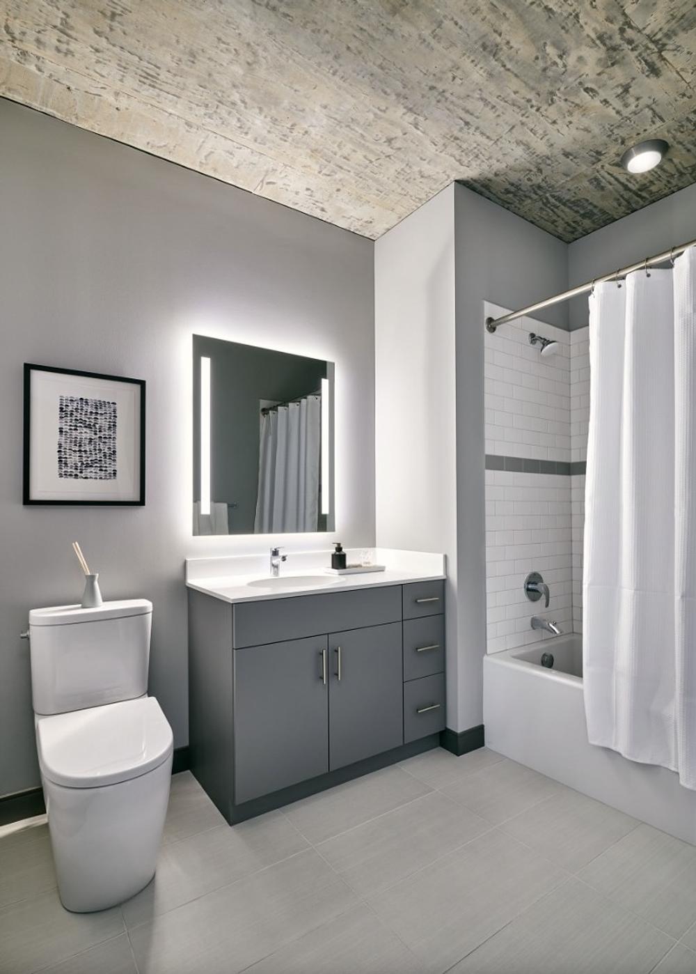 Fulbrix 160 N Elizabeth St, Chicago, IL 60607