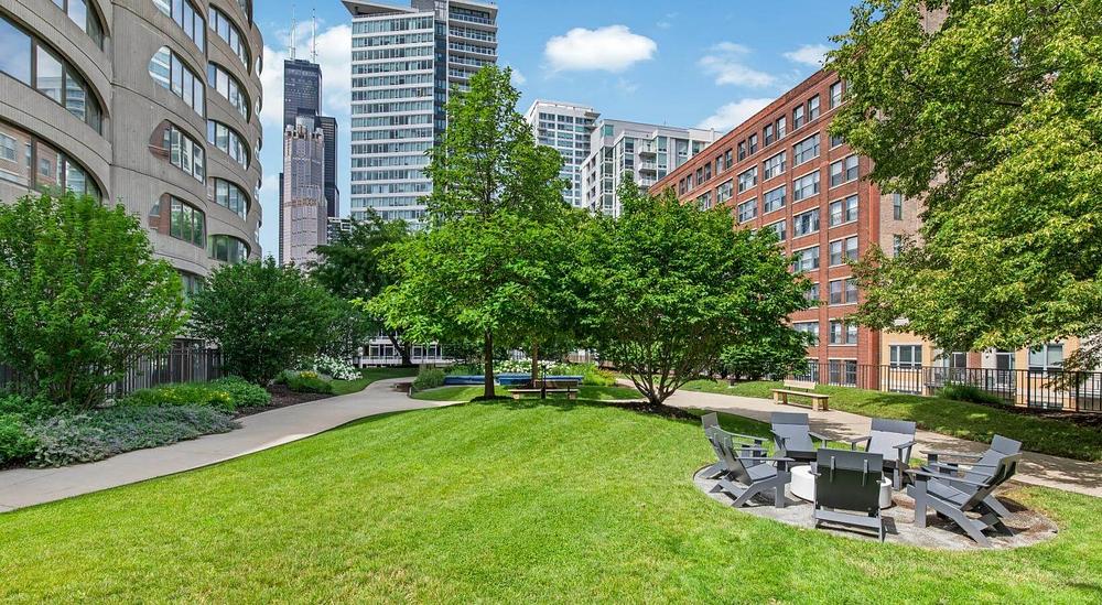 River City Apartments 800 S Wells St, Chicago, IL 60607