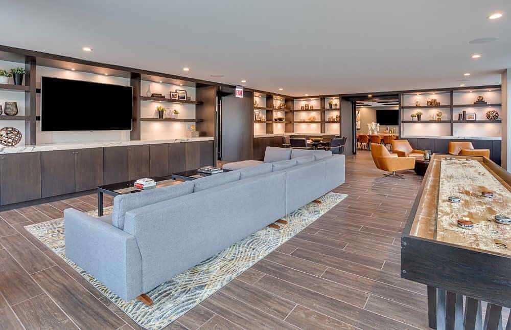 The Hudson 750 N Hudson Ave, Chicago, IL 60654