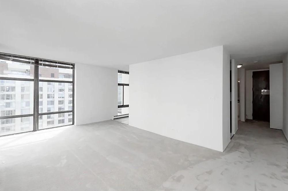 65 East Scott 65 East Scott Chicago, IL 60610