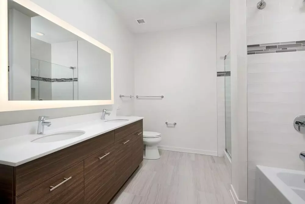 NEXT Apartments 347 W Chestnut St, Chicago, IL 60610