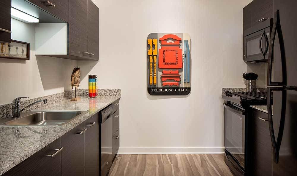Eight O Five 805 N La Salle St, Chicago, IL 60610