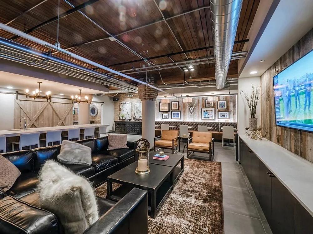 Lofts At River East 445 E Illinois St, Chicago, IL 60611