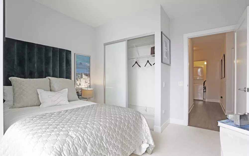 73 East Lake 73 E Lake St, Chicago, IL 60601