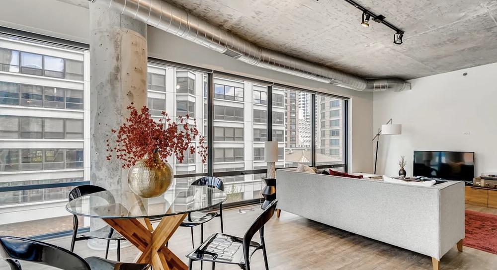 Sienna 423 E Ohio St, Chicago, IL 60611