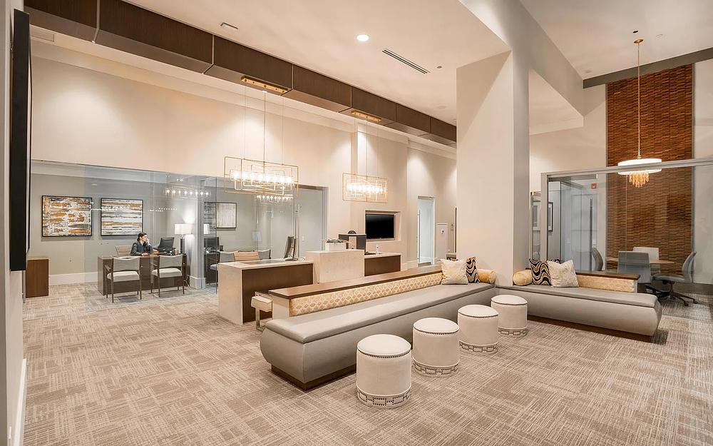 The Elle Apartments 801 S Financial Pl, Chicago, IL 60605