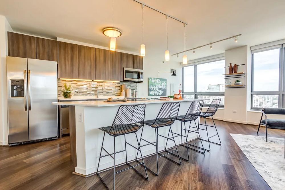 Hubbard Place 360 W Hubbard St, Chicago, IL 60654