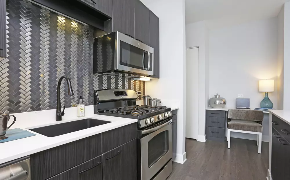 73 East Lake 73 E Lake St, Chicago, IL 60601