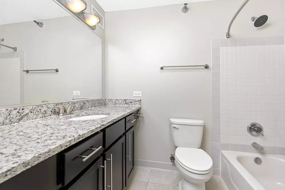 Cityfront Place 400 N McClurg Ct, Chicago, IL 60611