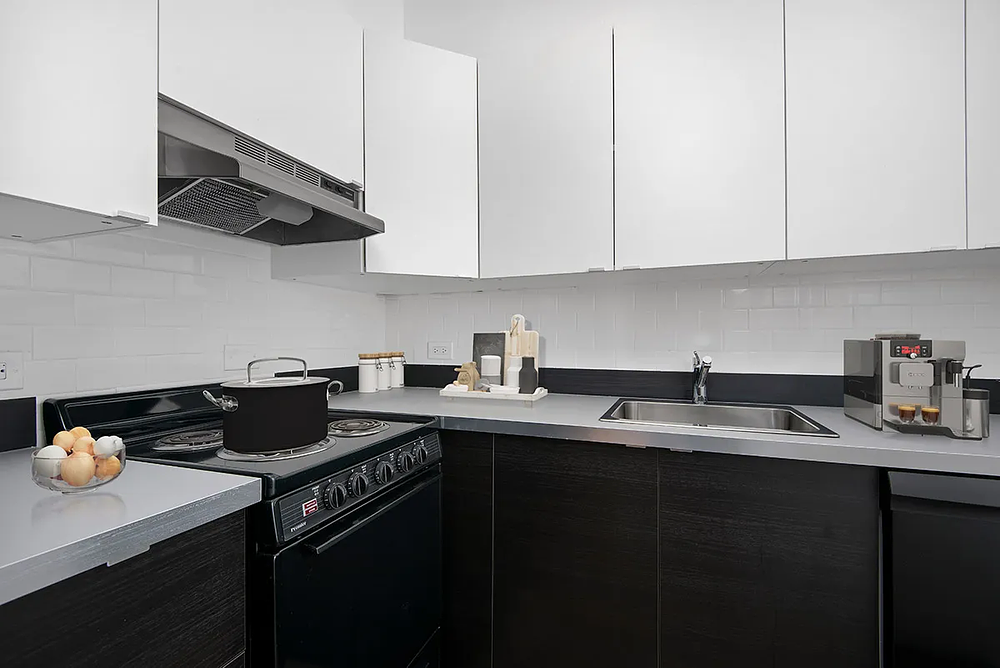 441 W. Barry 441 W Barry Ave #121, Chicago, IL 60657, United States Lakeview - Leasing by Cross Street