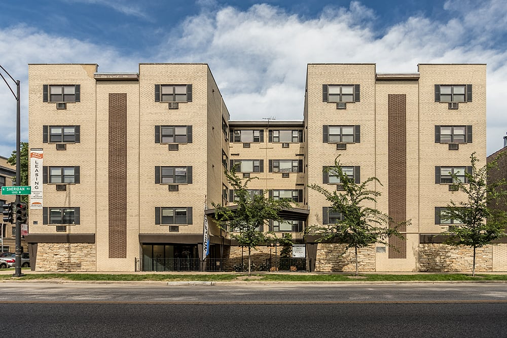 Sheridan Terrace - 6725 N Sheridan Rd 6725 N Sheridan Rd, Chicago, IL 60626 Rogers Park - Leasing by Cross Street