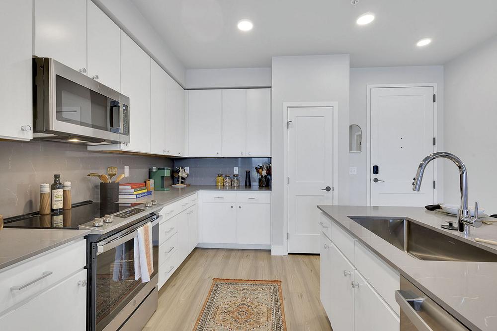 The Dorsey 600 Park Ave W, Denver, CO 80205 Five Points - Leasing by Cross Street